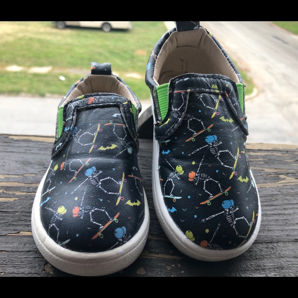 Monkey Feet 18/24M Glow in the dark skeletons